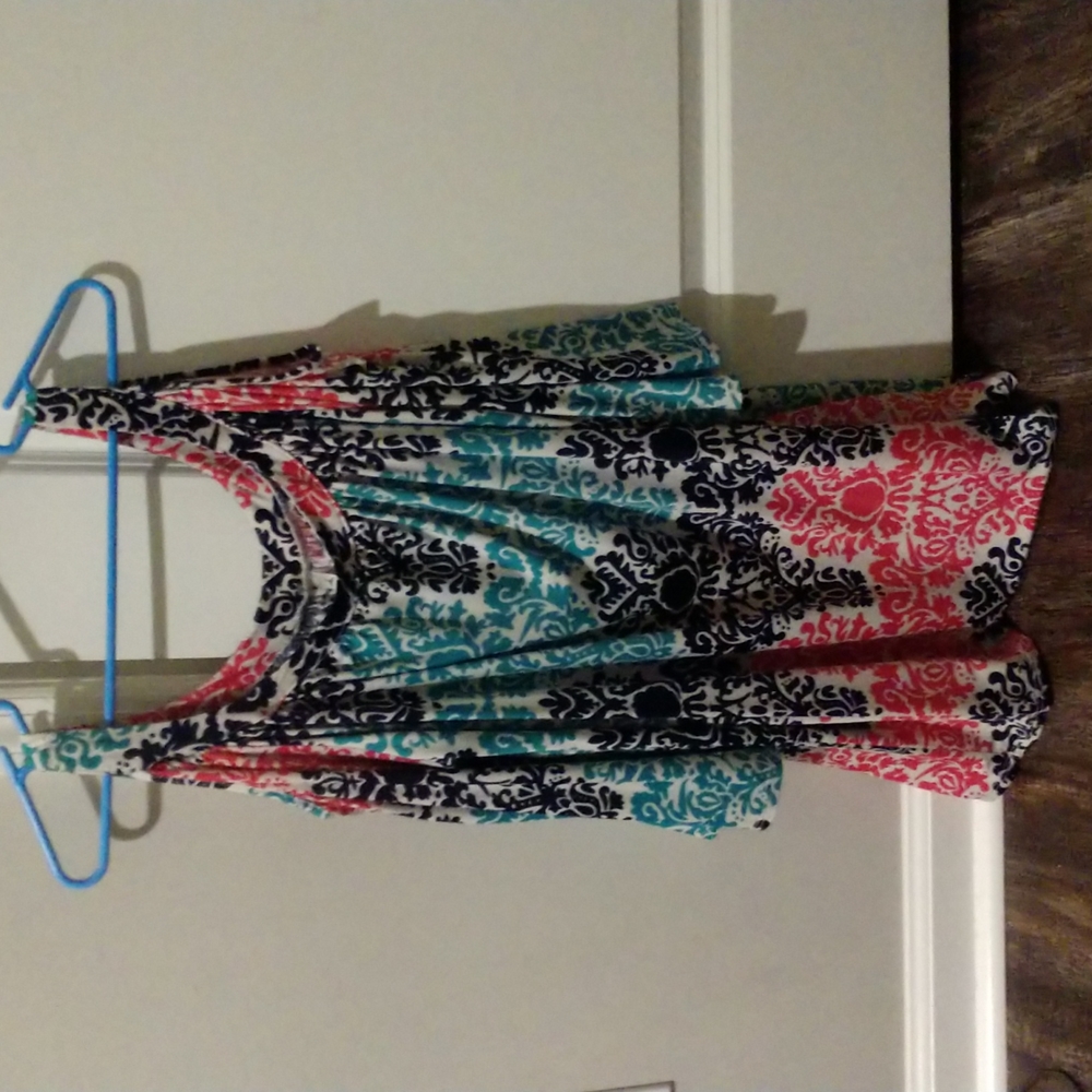 The Hanger women's blouse, size XL